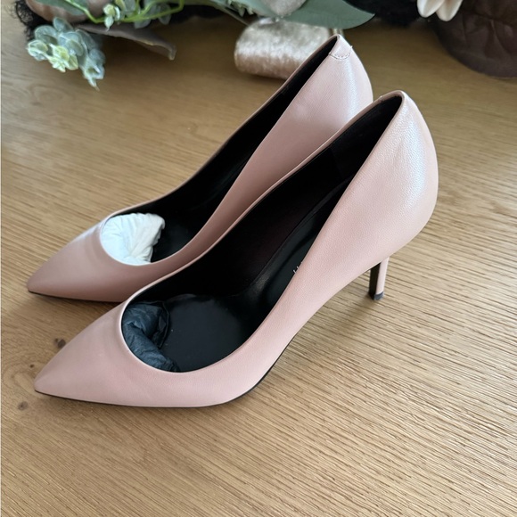 Giuseppe Zanotti Nude Heels - Picture 5 of 6